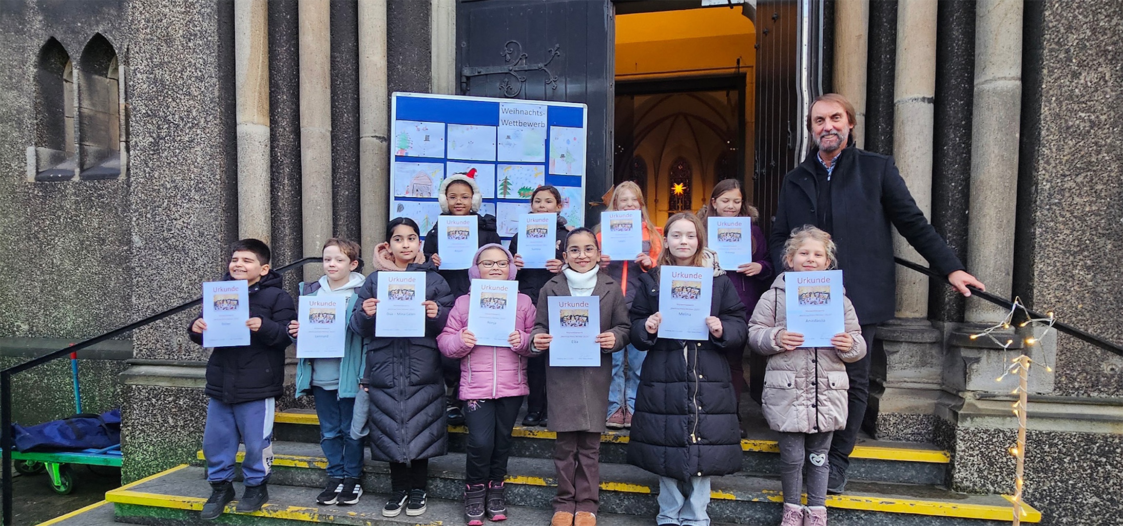 Weihnachtsmalwettbewerb 2025 begeistert über 150 Kinder in Herz Jesu Neumühl
