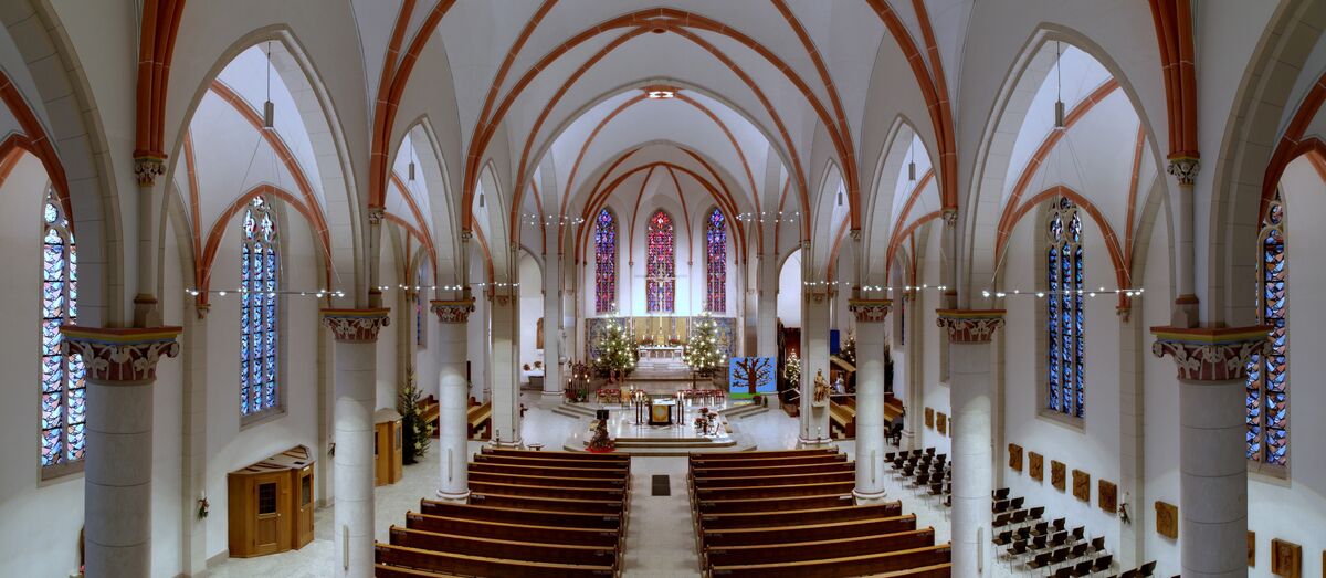 HERZ JESU KIRCHE